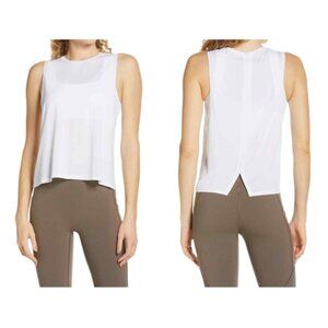 Spanx NWT Women's White GO LIGHTLY Cropped Tank Top, Size 1X